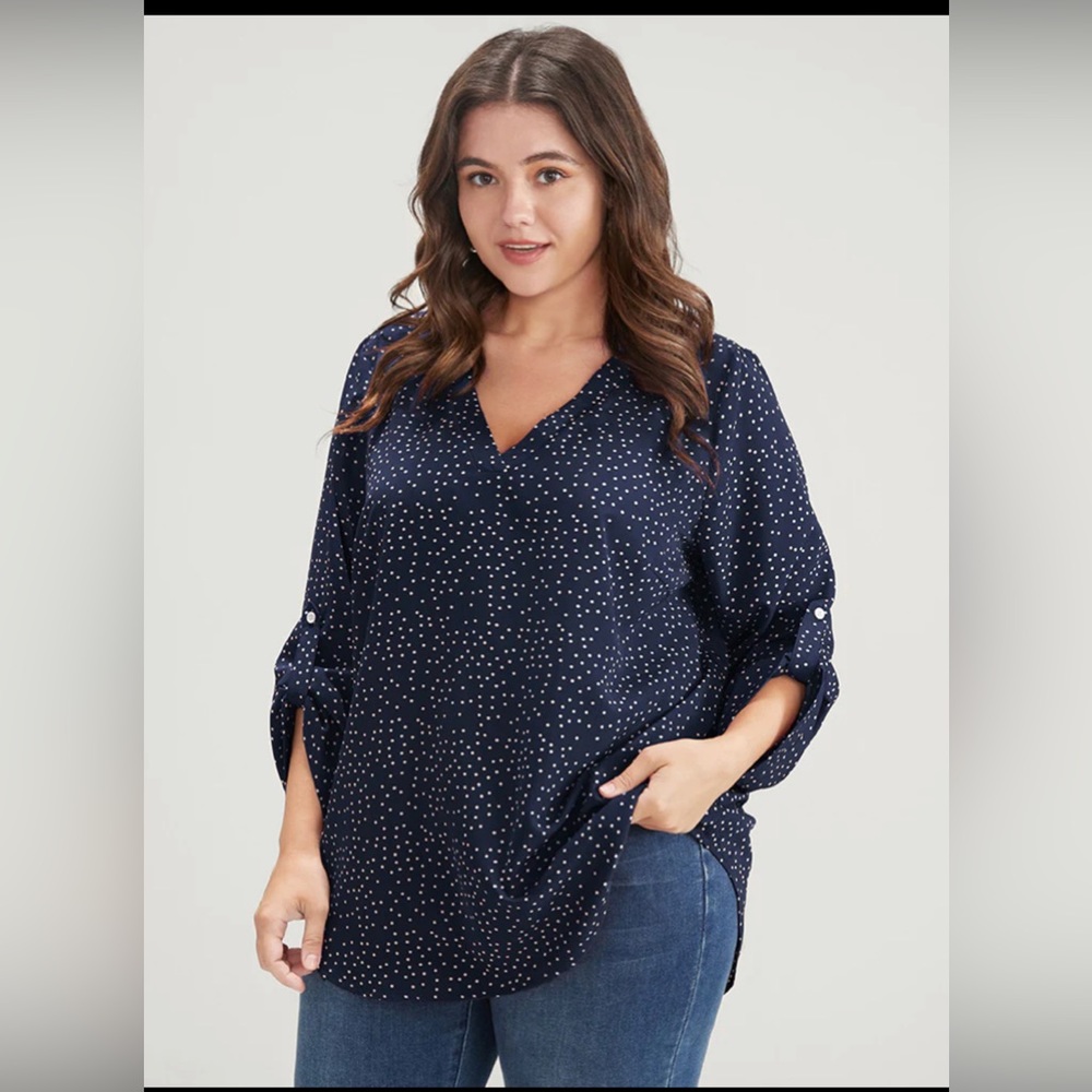 BloomChic polka dot roll sleeve v neck blouse Sz.2x (18-20)